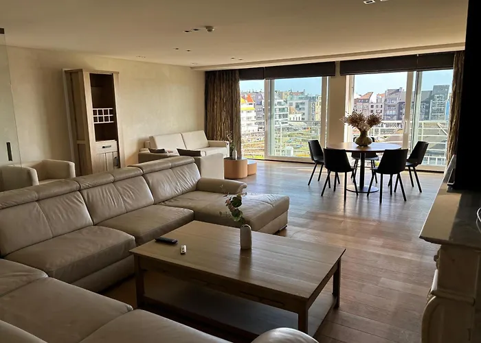 Hotel Beach Palace